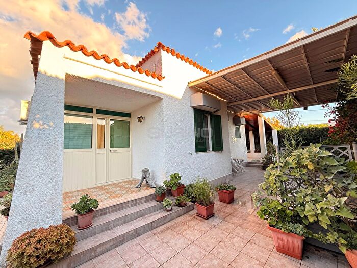 Casa quadrilocale in vendita in Via delle Muse, Siracusa