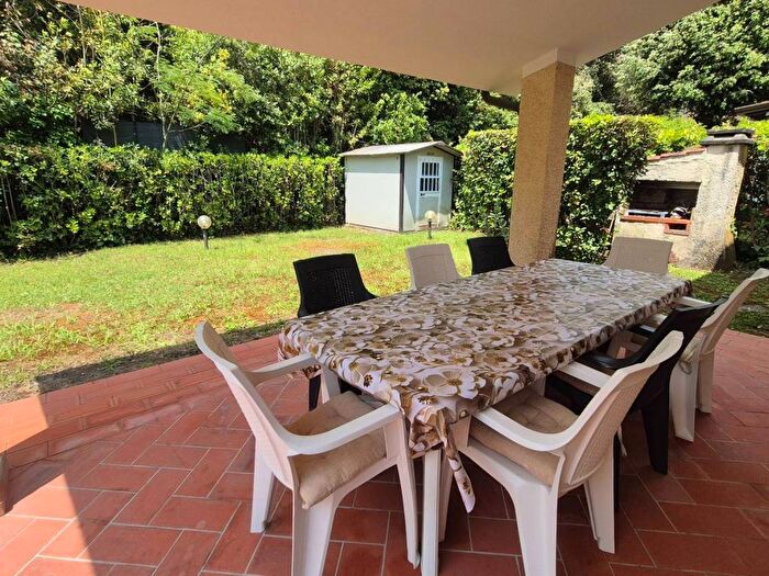 Casa con 5 locali in affitto in Via Torino, Pietrasanta