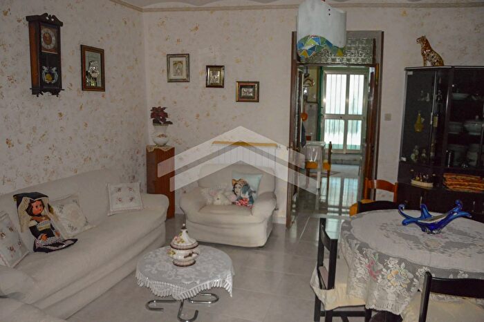 Appartamento trilocale in vendita in Gabriele Pepe Sn, Guardialfiera