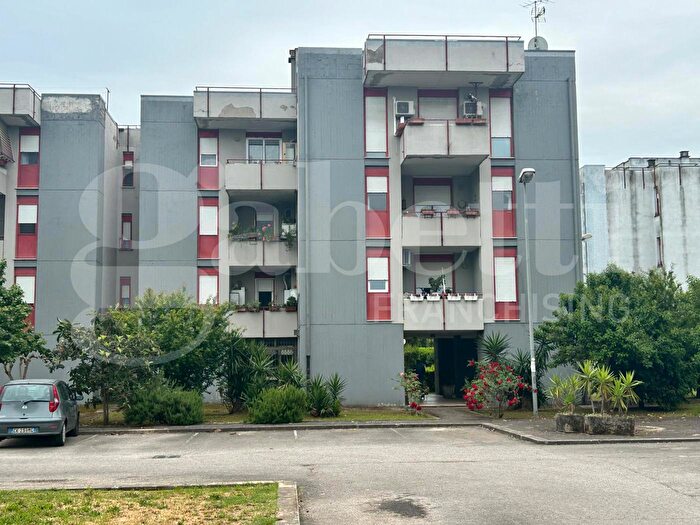 Appartamento quadrilocale in vendita in Via Empedocle Snc, Latina