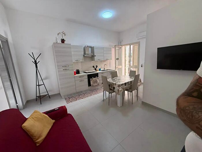 Appartamento trilocale in affitto in Cortile Schiaffino, Marsala