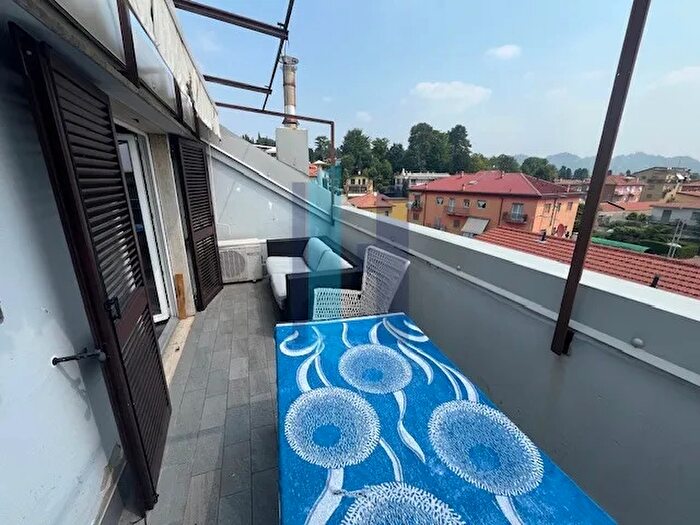 Appartamento trilocale in vendita in Via Milano, Curno