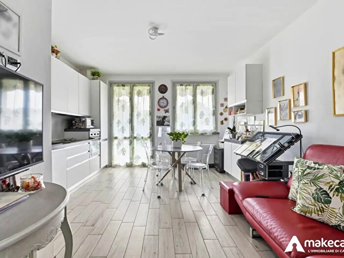 Appartamento trilocale in vendita in Via Giuseppe Dezza, Melegnano