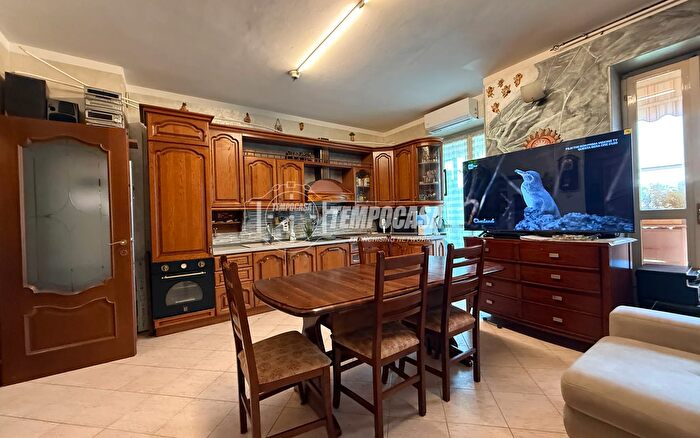 Appartamento trilocale in vendita in Corso Tirreno, Grugliasco