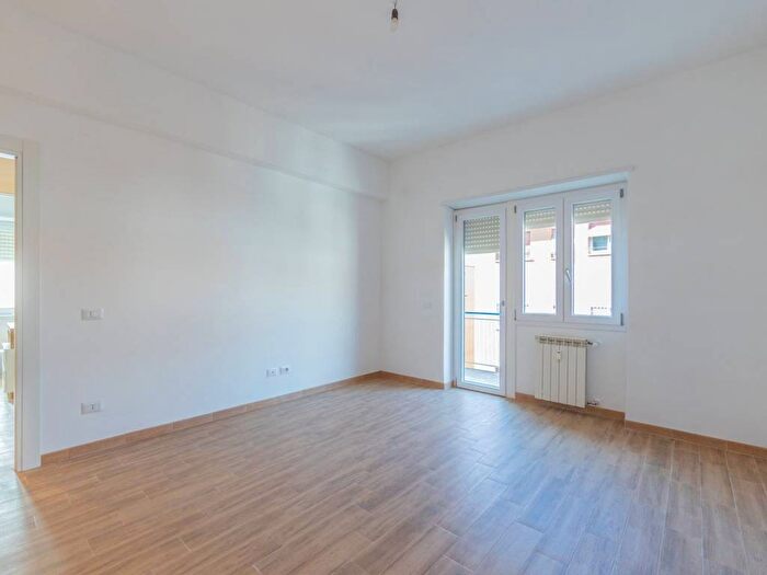 Appartamento trilocale in affitto in Via Giovanni Arcangeli, Centocelle, Roma