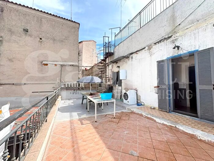 Appartamento bilocale in vendita in Via Santa Maria ai Monti, Napoli