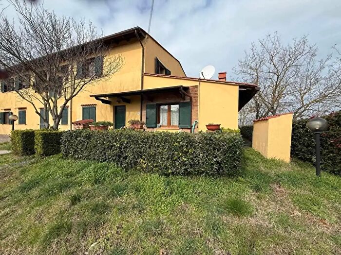 Appartamento con 8 locali in vendita in Santa Luce