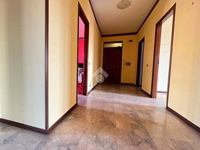 Appartamento quadrilocale in vendita in Via S Giuseppe, Reggio Calabria