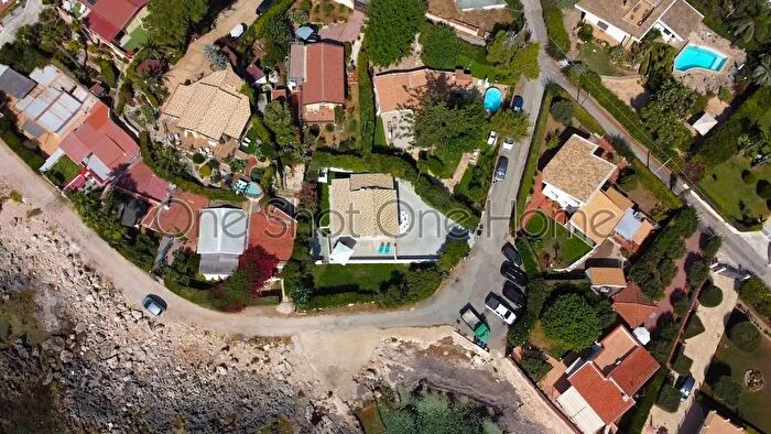 Casa trilocale in vendita in Siracusa