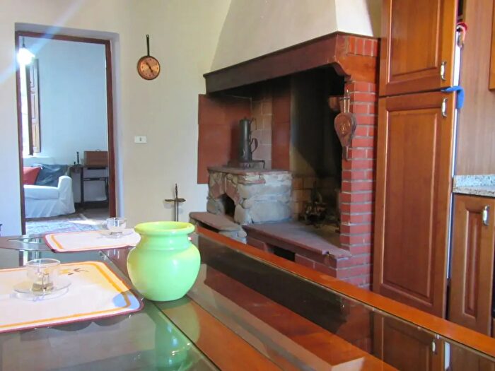 Appartamento trilocale in vendita in Via Giuseppe Garibaldi, Greve In Chianti