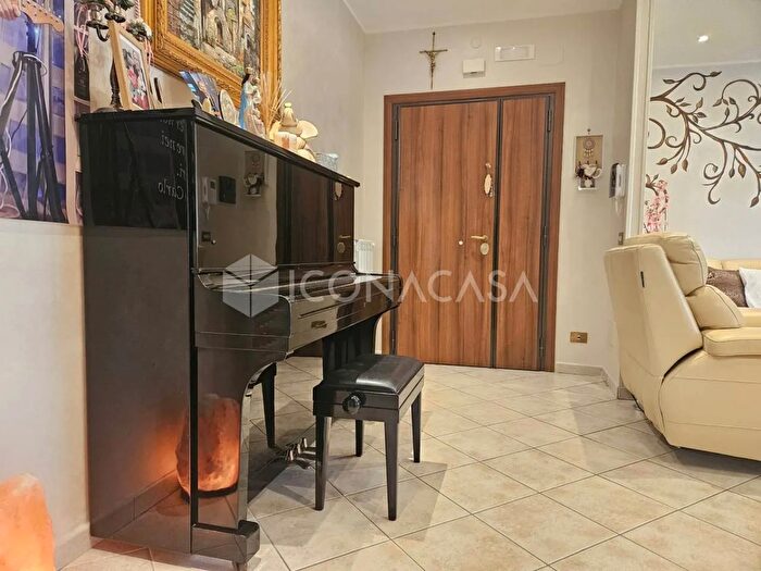 Appartamento con 5 locali in vendita in Via Carlo Porta, Aprilia