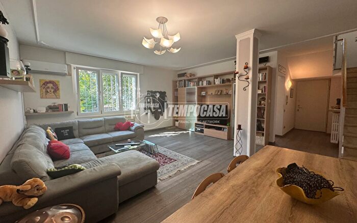 Casa trilocale in vendita in Via Madonna del Salvatore, Vittuone