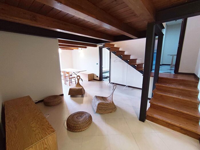 Casa con 6 locali in vendita in Via del Mercato, Ragusa