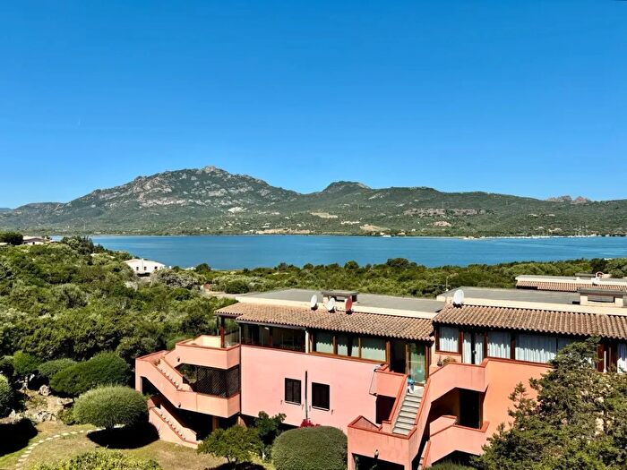 Appartamento quadrilocale in vendita in Via Sa Jaga Brujada, Olbia