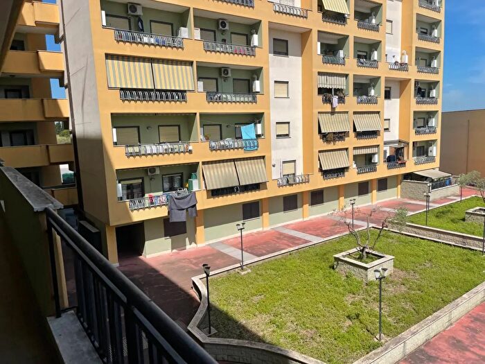 Appartamento monolocale in vendita in Via Carlo Poma, Pomezia