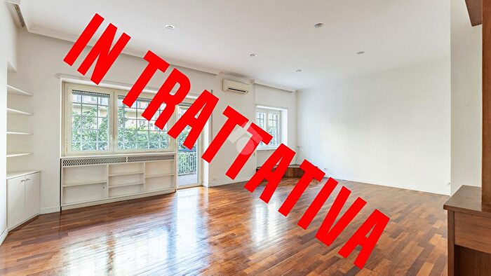 Appartamento quadrilocale in vendita in Via di Monte Verde, Roma