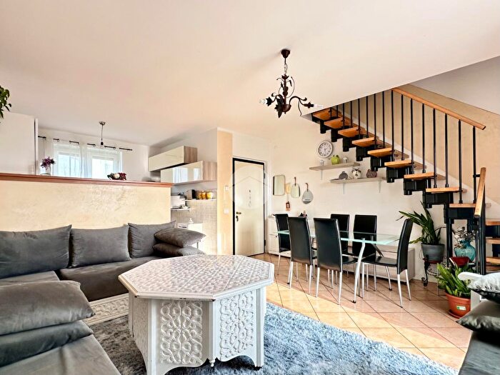 Case in Vendita e in Affitto - 3