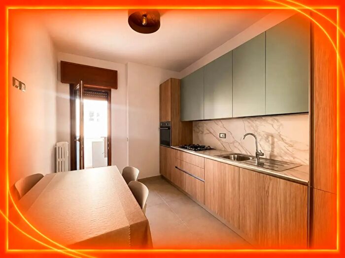 Appartamento quadrilocale in affitto in Via Scafarelli, Potenza