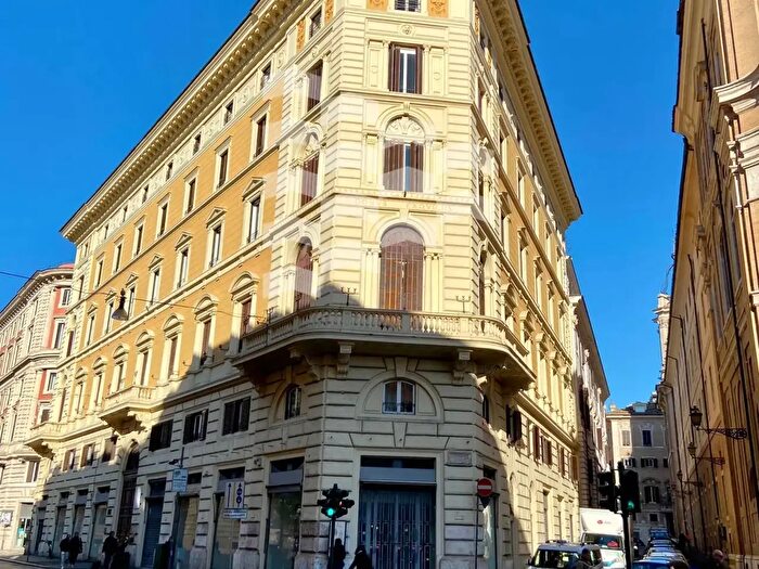 Appartamento con 7 locali in vendita in Corso Vittorio Emanuele II, Roma