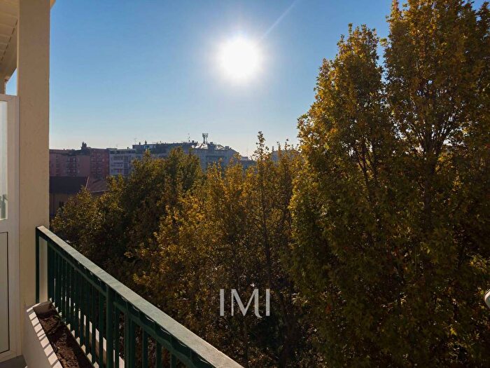 Appartamento bilocale in affitto in Piazza Firenze, Ghisolfa Mac Mahon, Milano