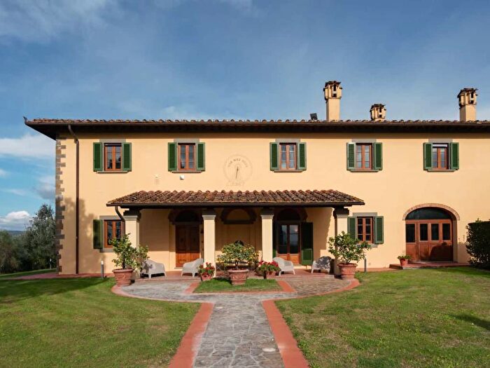 Appartamento con 6 locali in affitto in Via Piagge, Vinci
