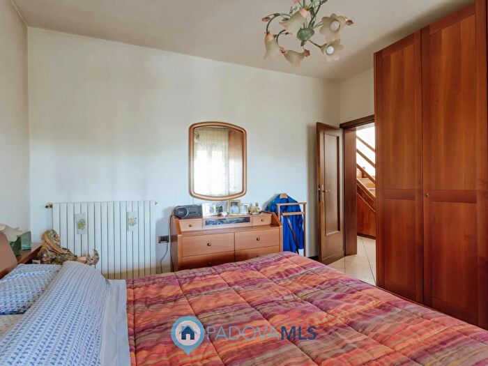 Appartamento con 5 locali in vendita in Via Sartorio, Abano Terme