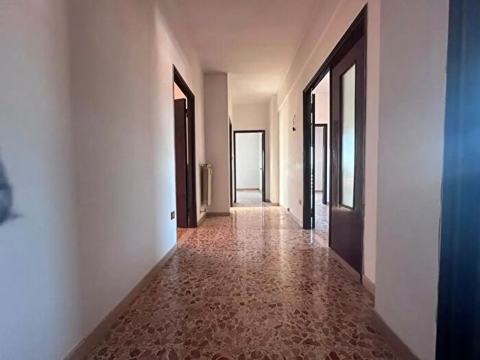Appartamento con 5 locali in vendita in Pisa