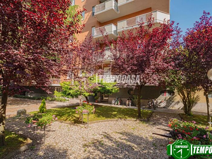 Appartamento trilocale in vendita in Via XX Settembre, Voghera