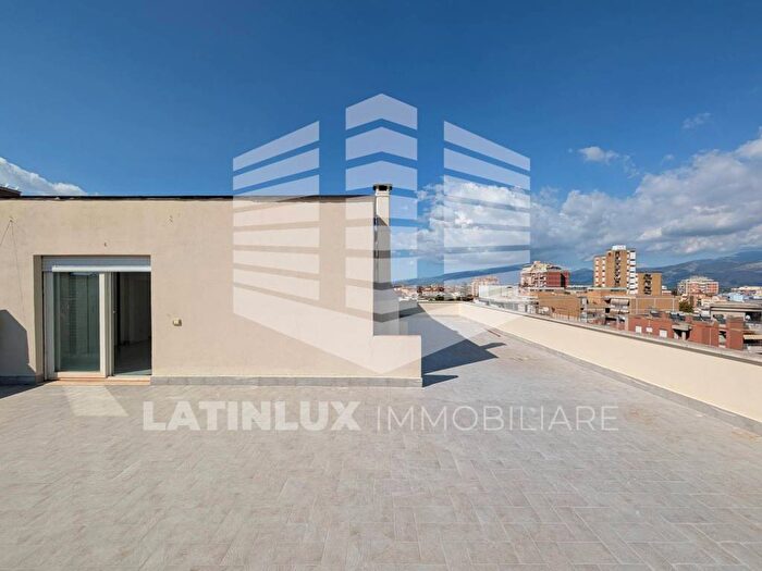 Casa trilocale in affitto in Centro, Latina