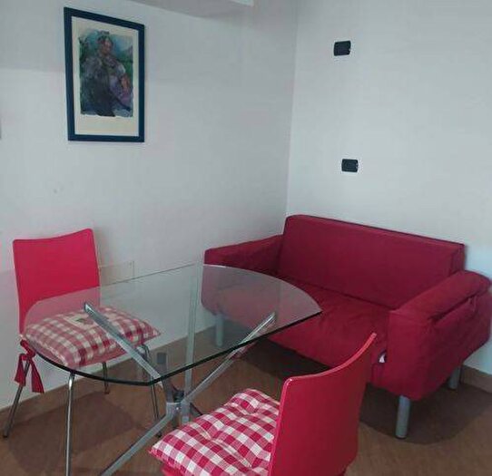 Appartamento quadrilocale in affitto in Via Demetrio Tripepi, Centro Storico, Reggio Calabria