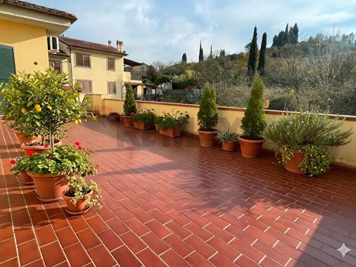 Appartamento con 6 locali in vendita in Via Tosco Romagnola Nord, Montelupo Fiorentino