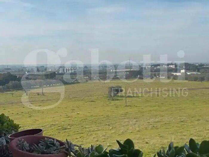 Appartamento quadrilocale in vendita in Via Borraccino Domenico, Barletta