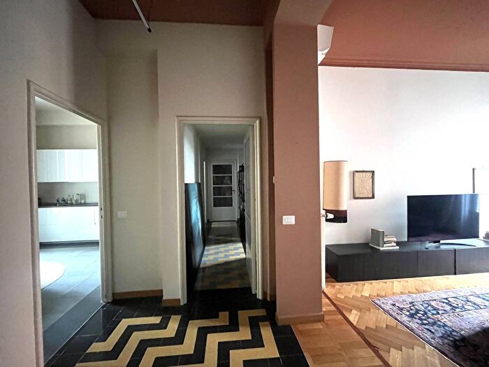 Appartamento bilocale in affitto in Via della Moscova, Turati, Milano