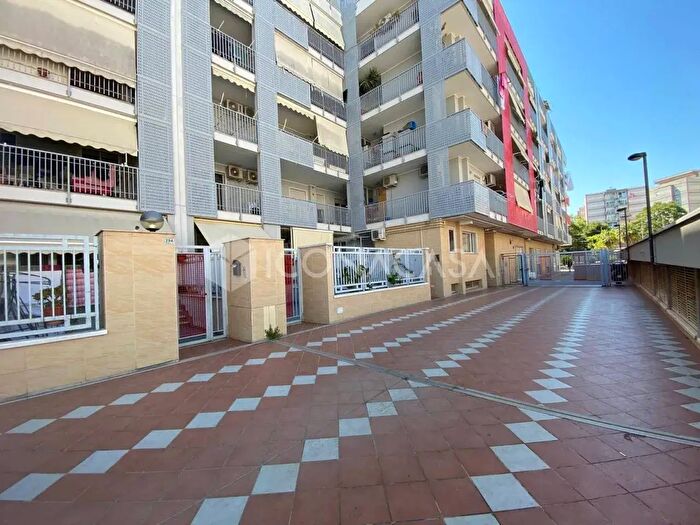 Appartamento trilocale in vendita in Via Regina Margherita, Barletta