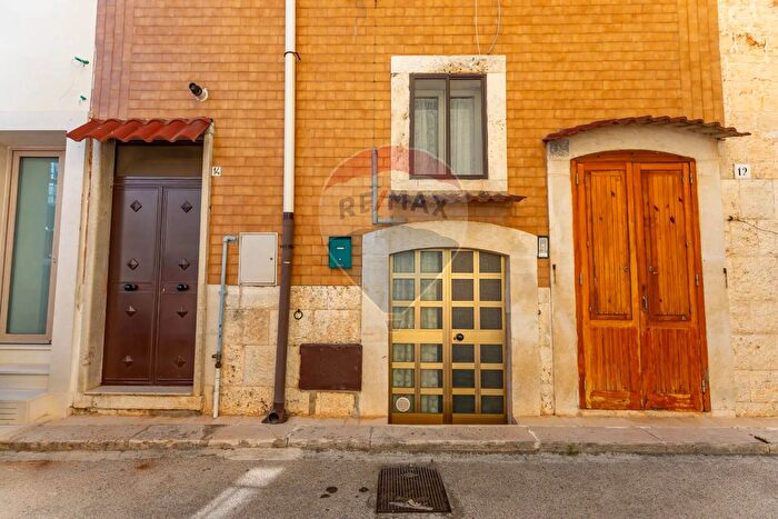 Casa quadrilocale in vendita in Via Marsala, Toritto