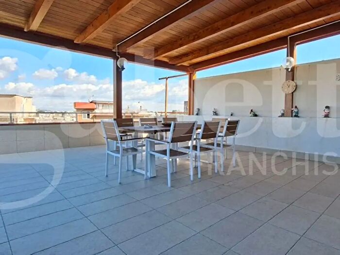 Appartamento quadrilocale in vendita in Via Caputiello, Monte Di Procida