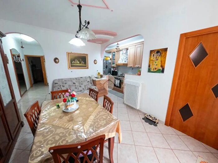 Appartamento trilocale in vendita in Via Emanuele Tulliano, Manfredonia