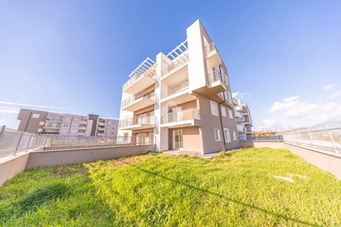 Appartamento trilocale in vendita in Via Casal Bianco, Guidonia Montecelio