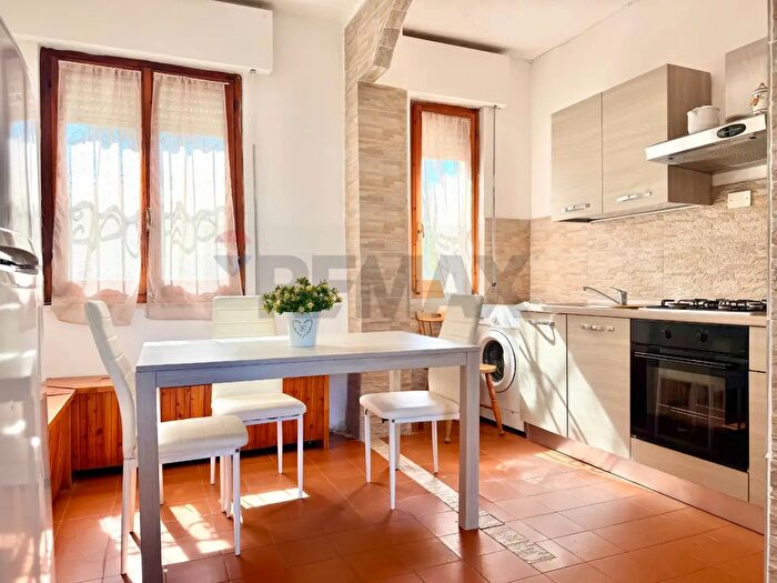 Casa quadrilocale in vendita in Loc Platamona Villaggio Marina Villaggio Rosso, Sorso