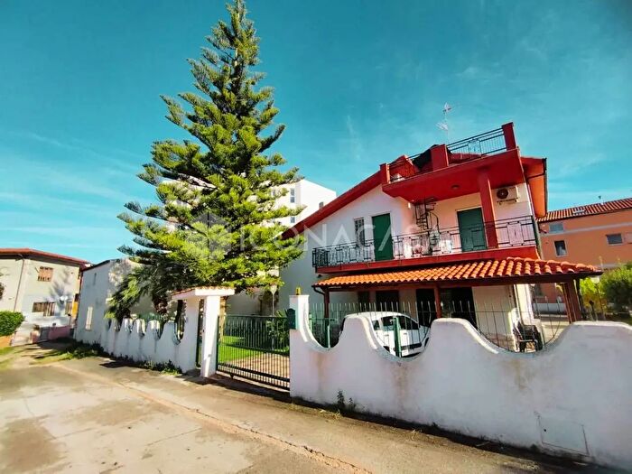 Appartamento con 6 locali in vendita in Via Molinello, Termoli