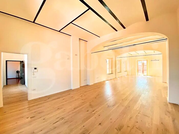 Appartamento con 6 locali in vendita in Via della Manifattura dei Tabacchi, Modena