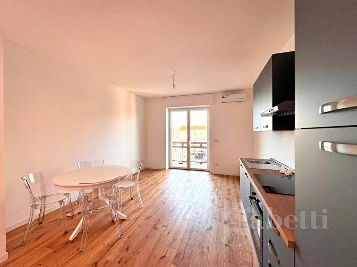 Appartamento trilocale in affitto in Viale Diaz, Ospedale, Busto Arsizio