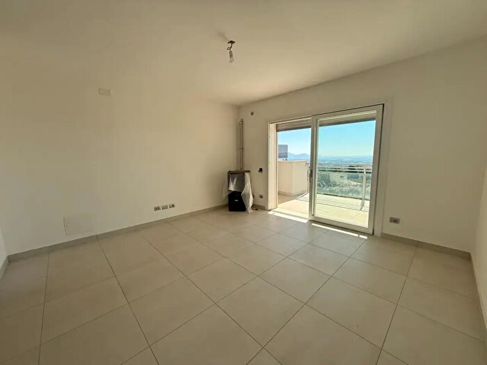 Appartamento trilocale in vendita in Via Monte Moricone, Velletri