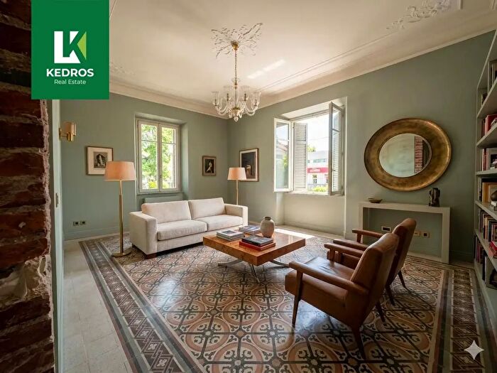 Appartamento trilocale in vendita in Viale Borri, Varese