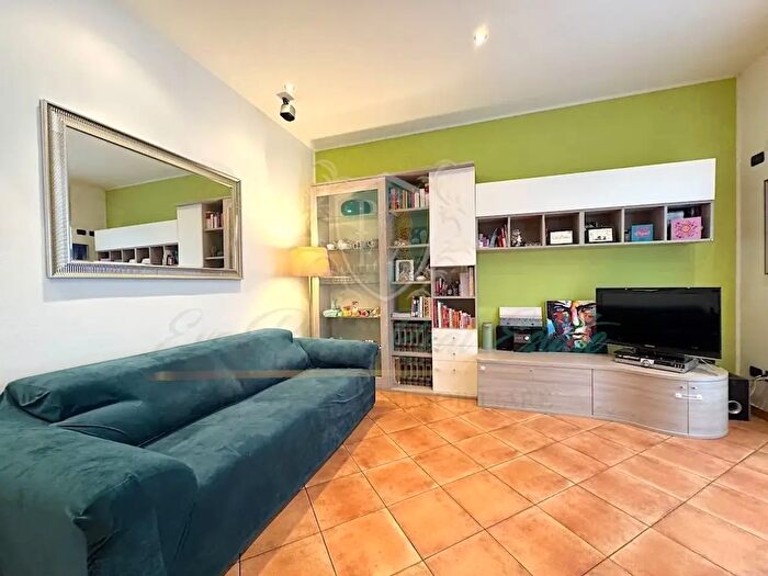 Appartamento trilocale in vendita in Via Agostino da Lodi, Lodi