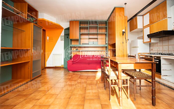 Appartamento bilocale in vendita in Via degli Alpini, Seriate