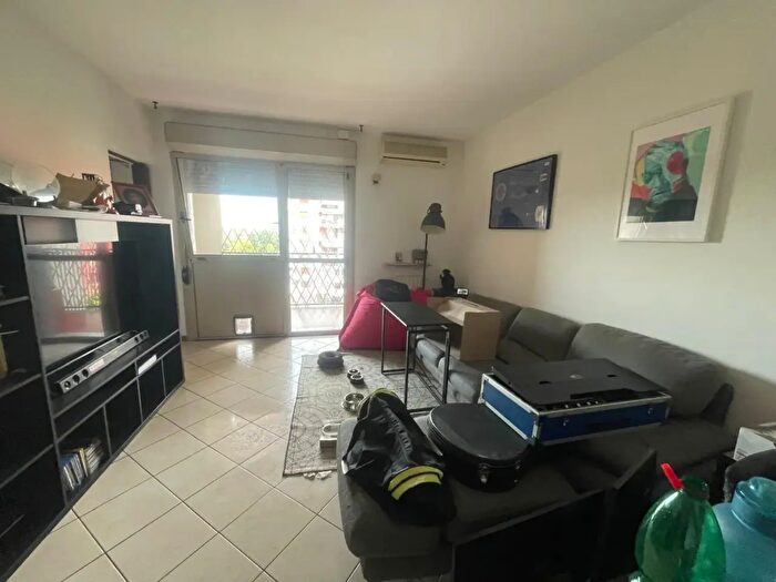 Appartamento trilocale in vendita in Via Rio Farnese, Piacenza