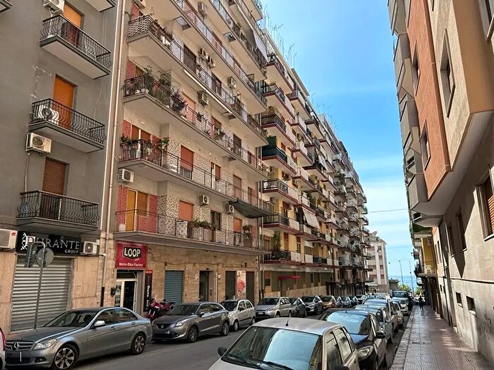 Appartamento quadrilocale in vendita in Via Diego Peluso, Taranto