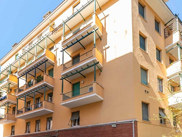 Appartamento bilocale in vendita in via ticino, Trieste Coppedè, Roma