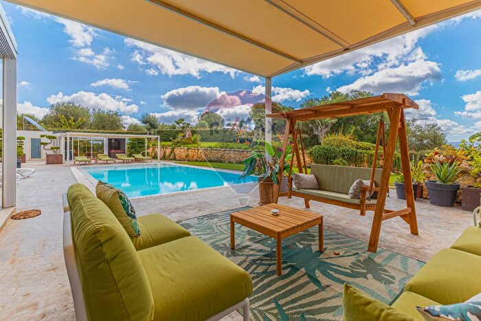 Casa con 10 locali in vendita in SV La Landrigga v, Sassari